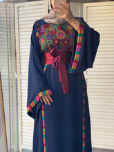 Elegant Navy Ward Thob With Manajil Details and Satin Belt