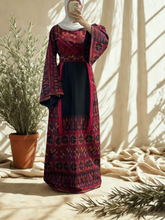 Elegant Black Thob with Red Unique Embroidery