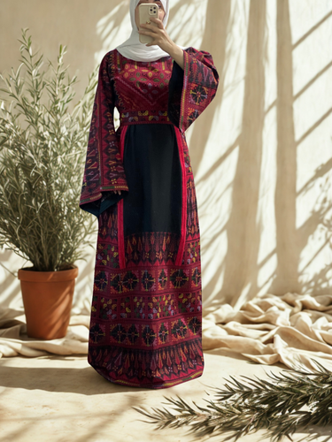 Elegant Black Thob with Red Unique Embroidery